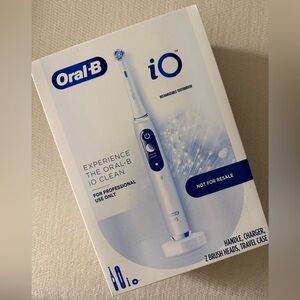 Oral-B iO Rechargeable Electric Digital Toothbrush - White